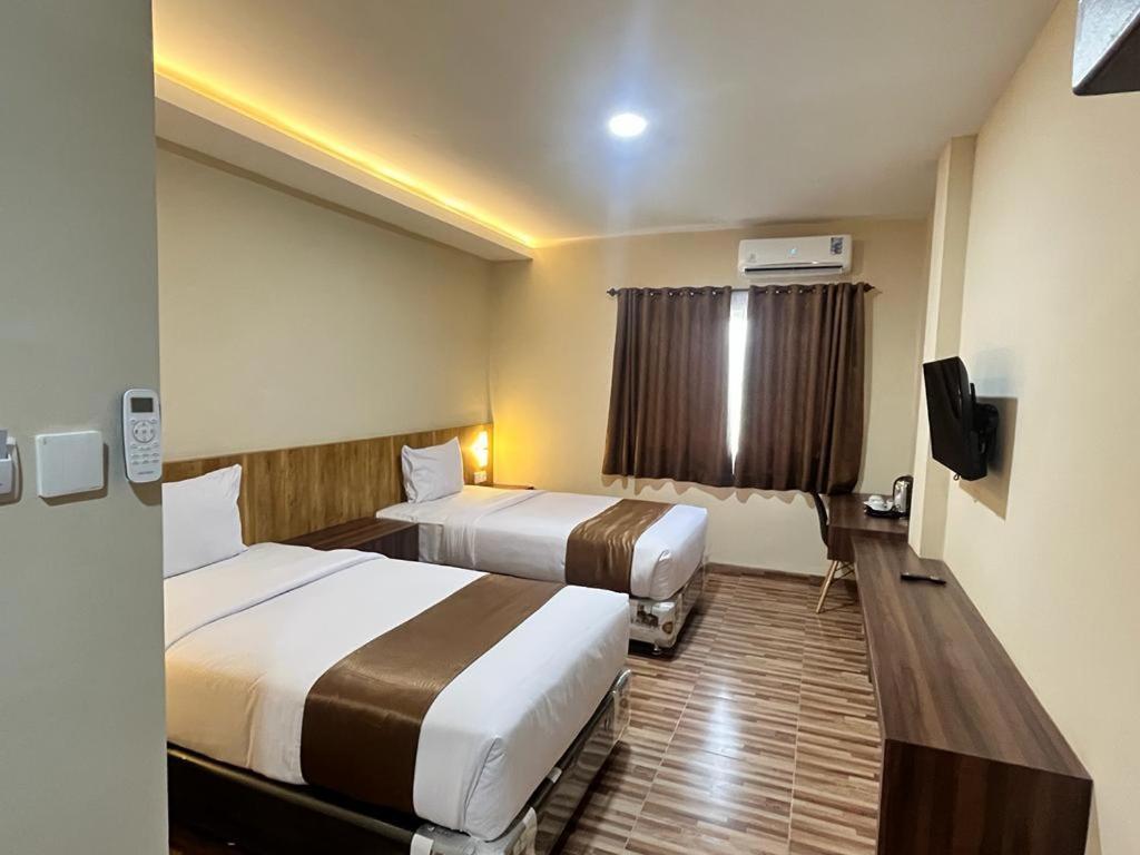 T Hotel Kualanamu Lubukpakam Kültér fotó